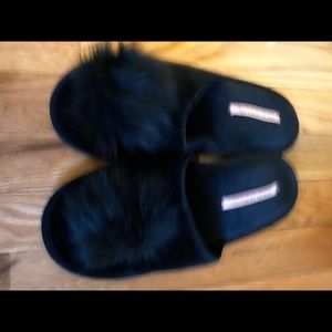 VS slippers